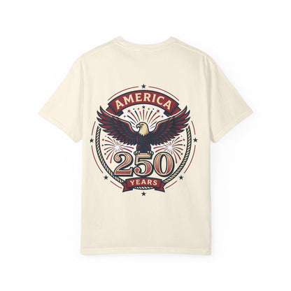 Ivory T-shirt with eagle 'AMERICA' 250 years crest graphic