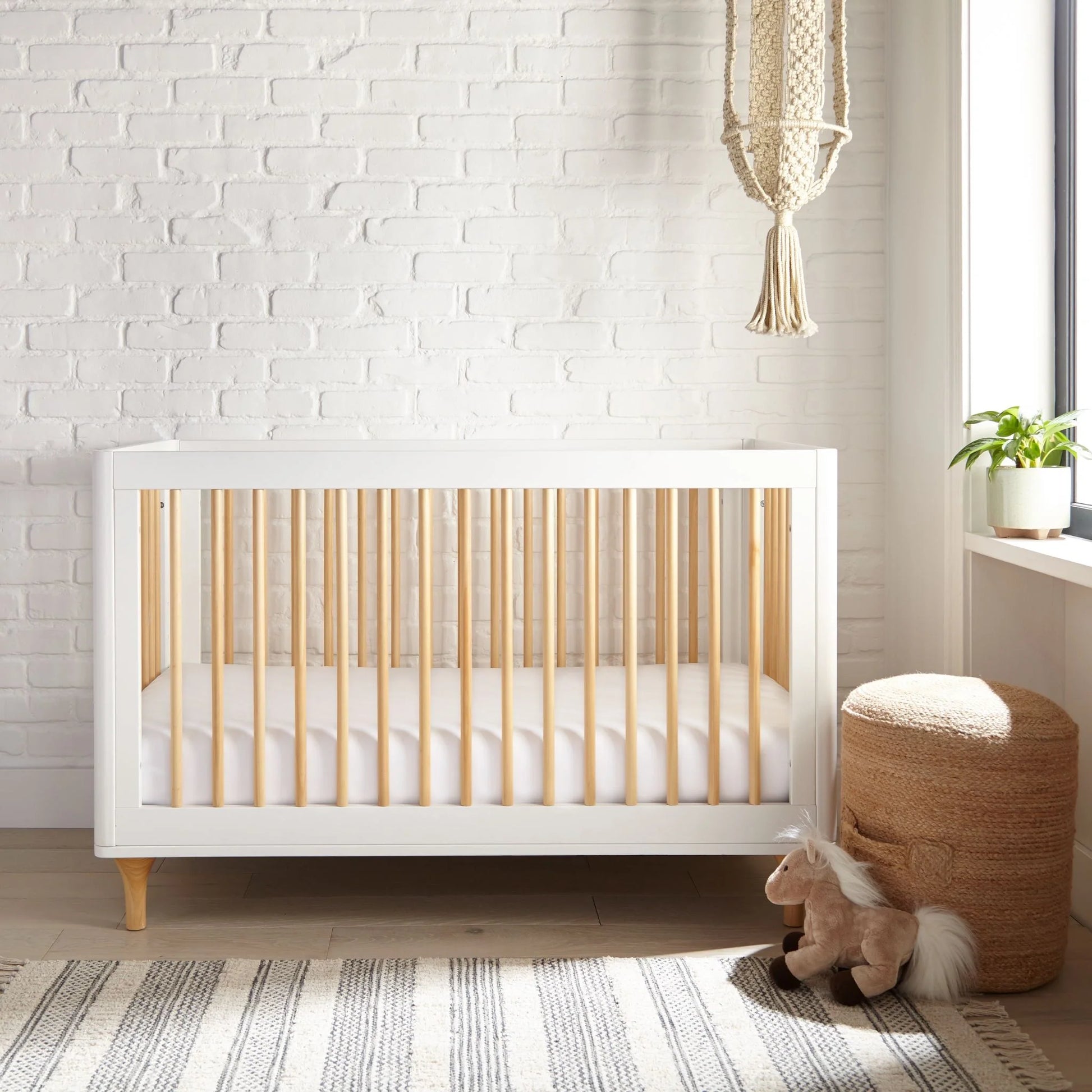 Cooling bamboo crib fitted sheet, ivory, textured surface on crib mattress