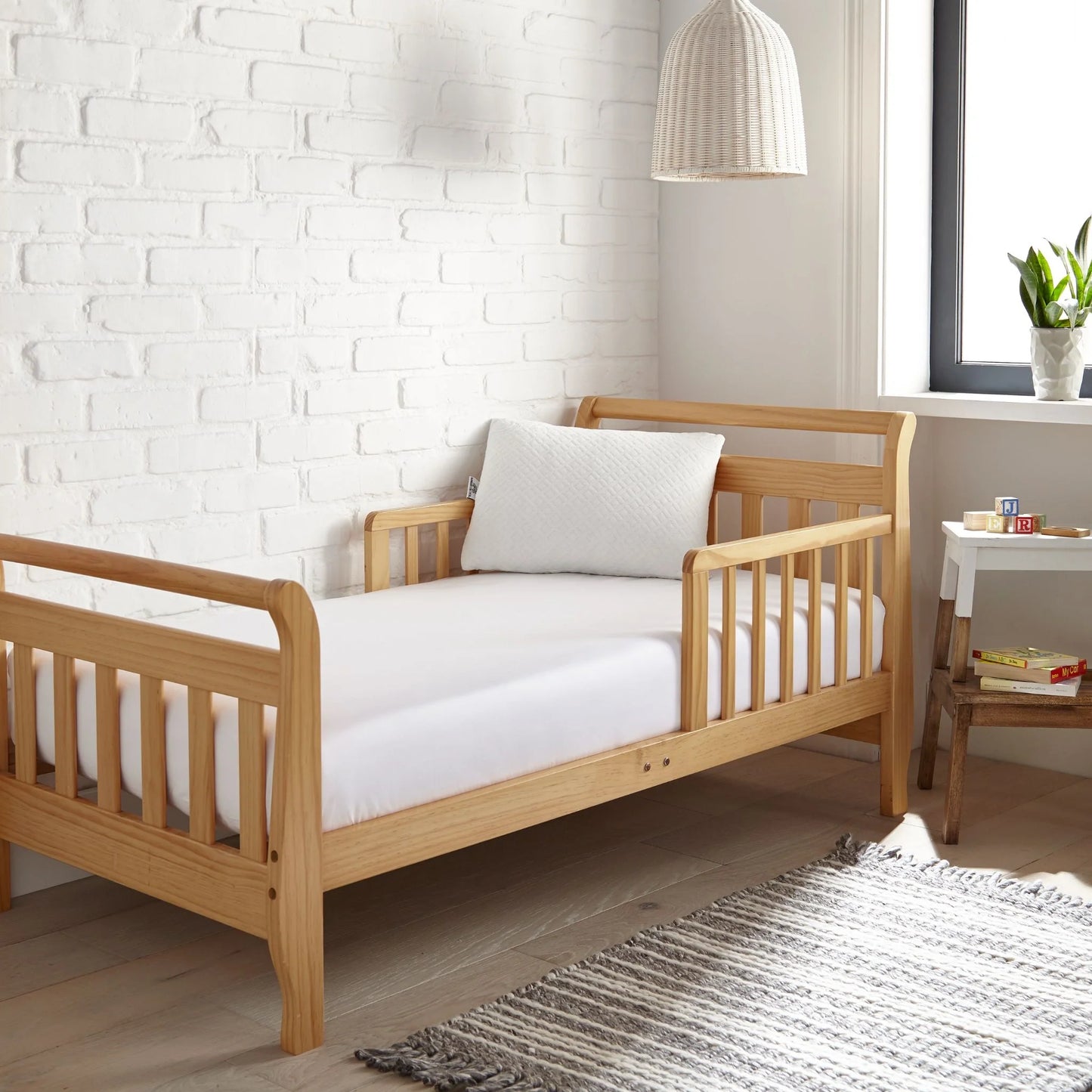 Cooling bamboo crib fitted sheet, white, textured surface on crib mattress